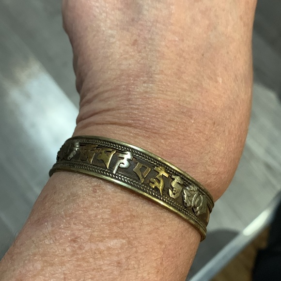 Bracelet - Picture 5 of 5